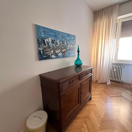 Отель Catullo 12 Верона Экстерьер фото